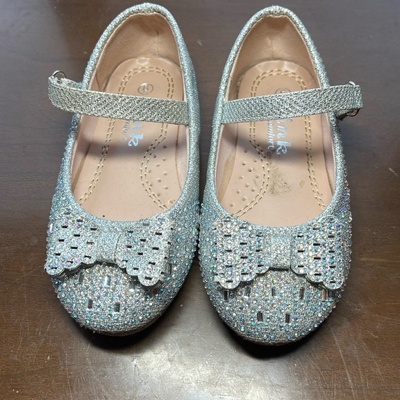 Link Comfort Shoes - Picture 1 of 3